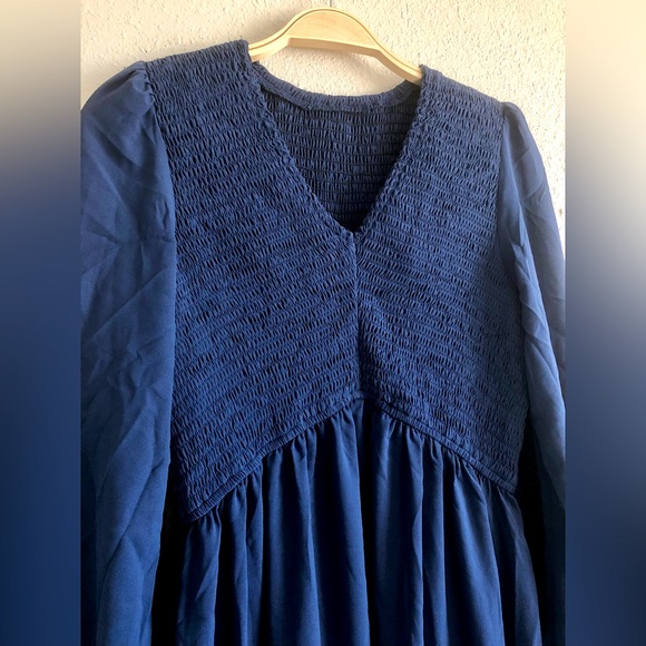 Boho Ruched Tiered Midi Dress in Navy | Medium - Picture 4 of 6